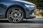 Volvo V60 D3 Inscription 2018 года (UK)